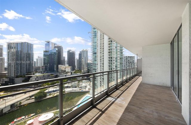 90 SW 3rd St 2602, Miami, FL 33130