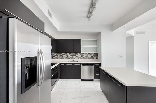 90 SW 3rd St 2602, Miami, FL 33130