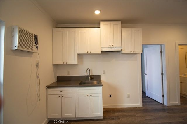 1411 Burlington Avenue 4, Los Angeles, CA 90006