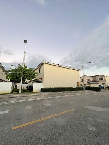 2823 NW 181st Street, Miami Gardens, FL 33056