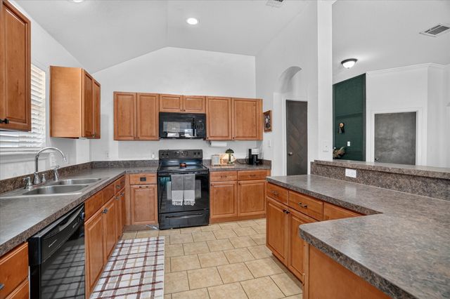 237 Wellington Trail, Weatherford, TX 76085