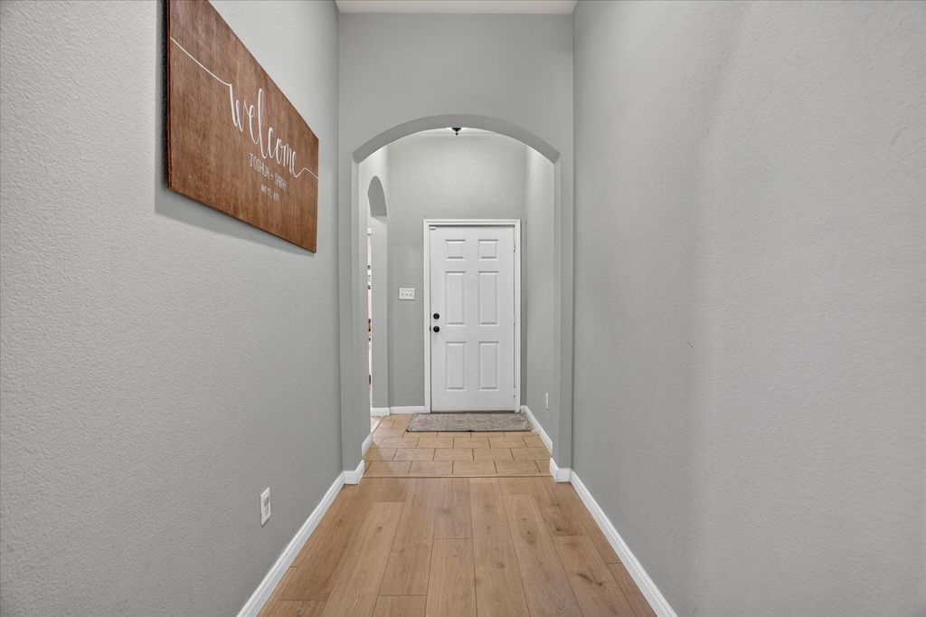 237 Wellington Trail, Weatherford, TX 76085 — photo 4