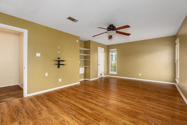 2031 Grand Avenue, Liberty, TX 77575