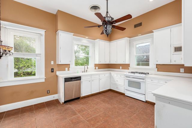 2031 Grand Avenue, Liberty, TX 77575