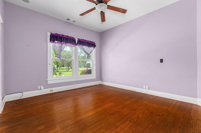 2031 Grand Avenue, Liberty, TX 77575