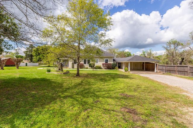 2031 Grand Avenue, Liberty, TX 77575