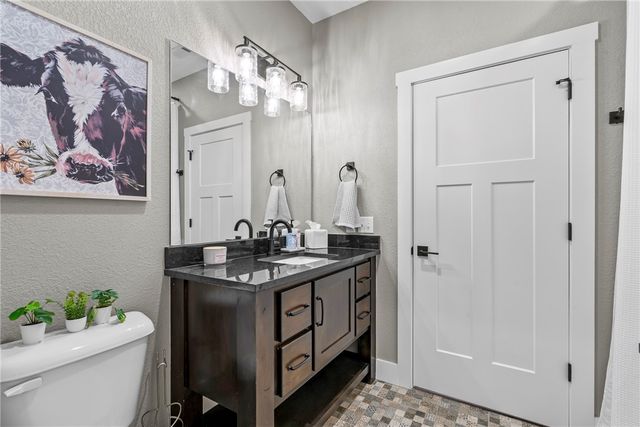 22436 Rim Crest Court, Siloam Springs, AR 72761