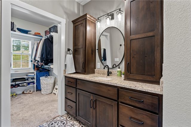 22436 Rim Crest Court, Siloam Springs, AR 72761