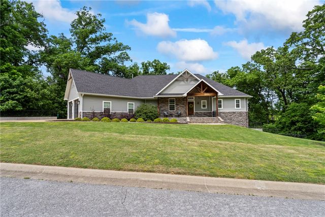 22436 Rim Crest Court, Siloam Springs, AR 72761