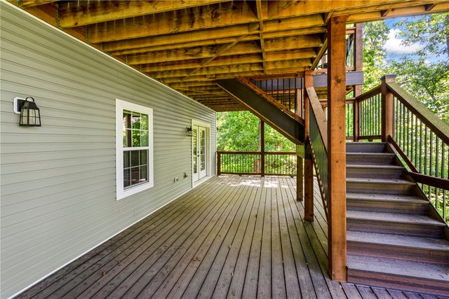 22436 Rim Crest Court, Siloam Springs, AR 72761