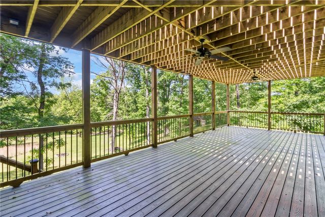 22436 Rim Crest Court, Siloam Springs, AR 72761