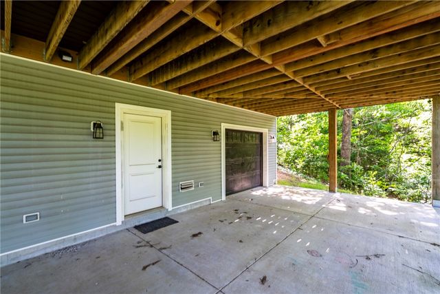 22436 Rim Crest Court, Siloam Springs, AR 72761