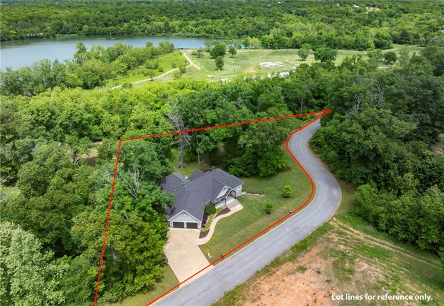 22436 Rim Crest Court, Siloam Springs, AR 72761