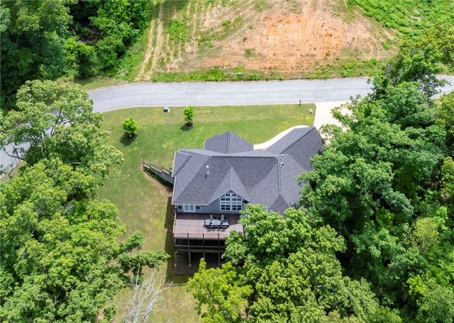 22436 Rim Crest Court, Siloam Springs, AR 72761