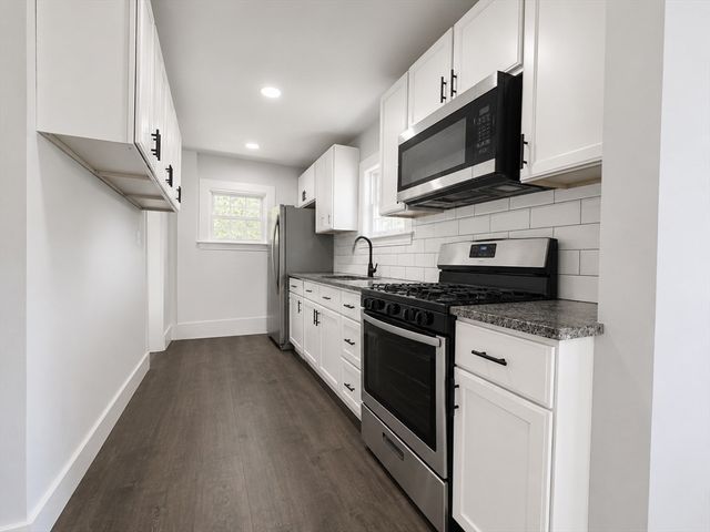 5 Canal St, Millbury, MA 01527