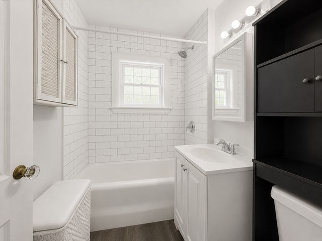 5 Canal St, Millbury, MA 01527