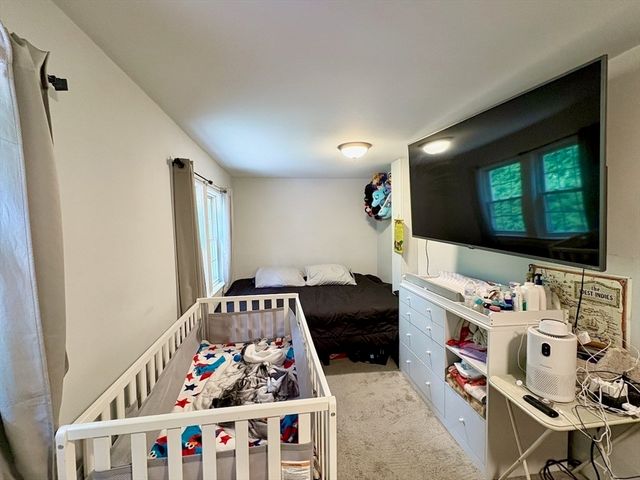 5 Canal St, Millbury, MA 01527