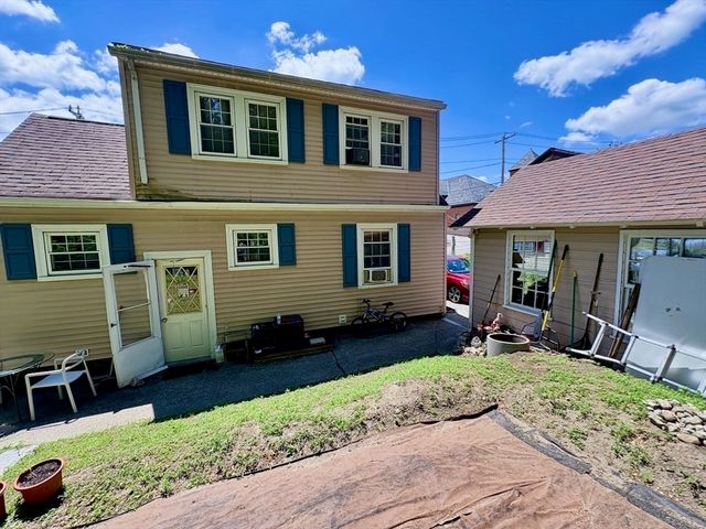 5 Canal St, Millbury, MA 01527