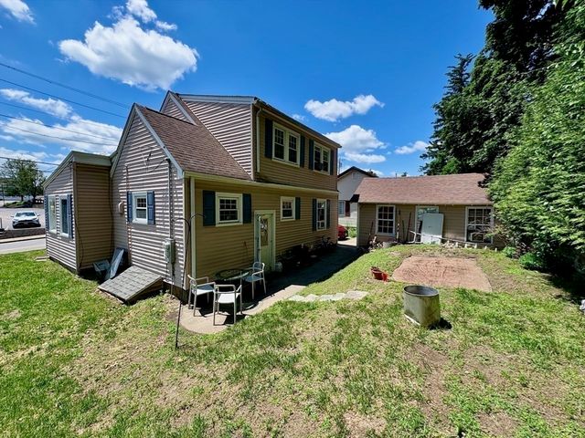 5 Canal St, Millbury, MA 01527