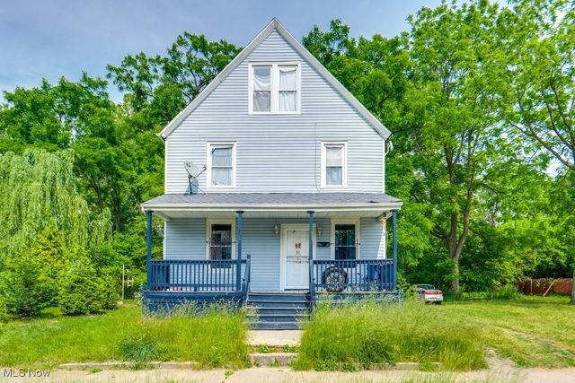 15711 Lotus Drive, Cleveland, OH 44128