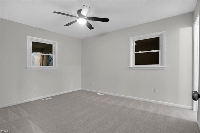 576 Colony RD, Newport News, VA 23602