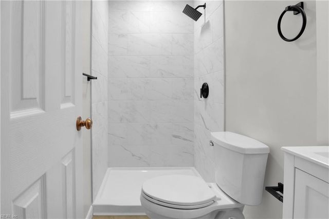 576 Colony RD, Newport News, VA 23602