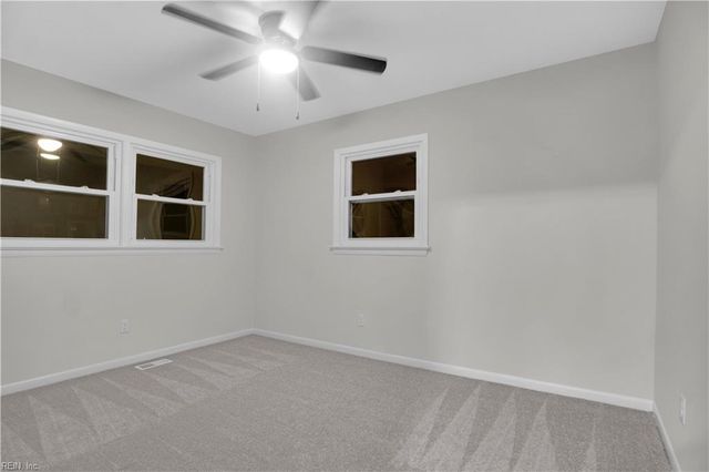 576 Colony RD, Newport News, VA 23602