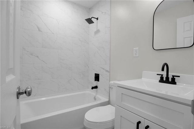 576 Colony RD, Newport News, VA 23602