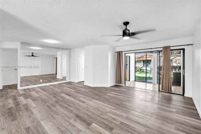 3405 Emerald Oaks Dr 00, Hollywood, FL 33021