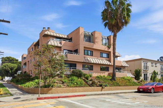 1115 Pearl 3, La Jolla, CA 92037