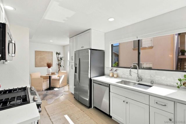 1115 Pearl 3, La Jolla, CA 92037