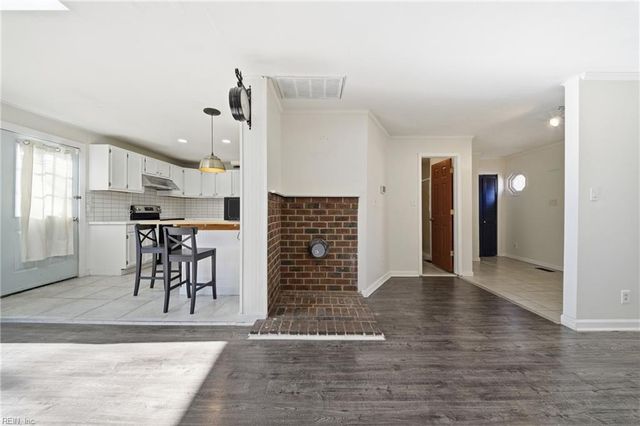 3932 Pierce LN, Chesapeake, VA 23321