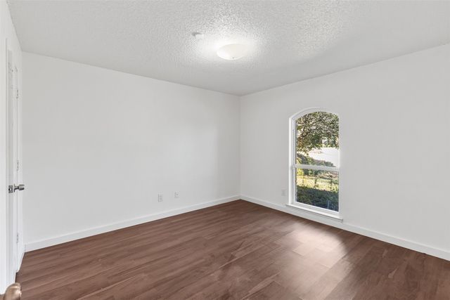 3005 Club Hill Drive, Garland, TX 75043