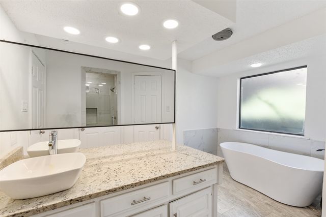 3005 Club Hill Drive, Garland, TX 75043