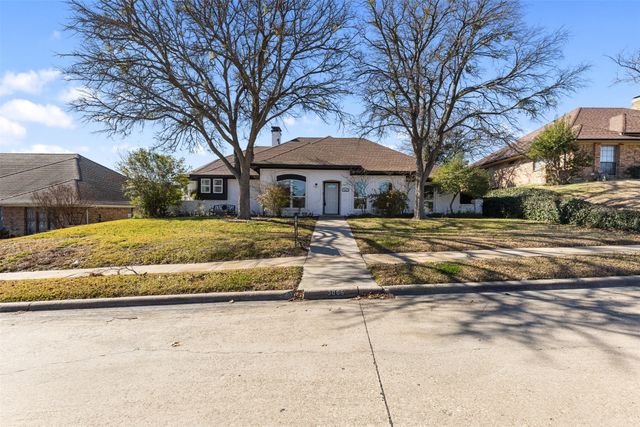 3005 Club Hill Drive, Garland, TX 75043