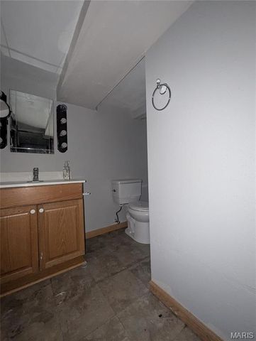 2366 Addie Avenue, St Louis, MO 63114