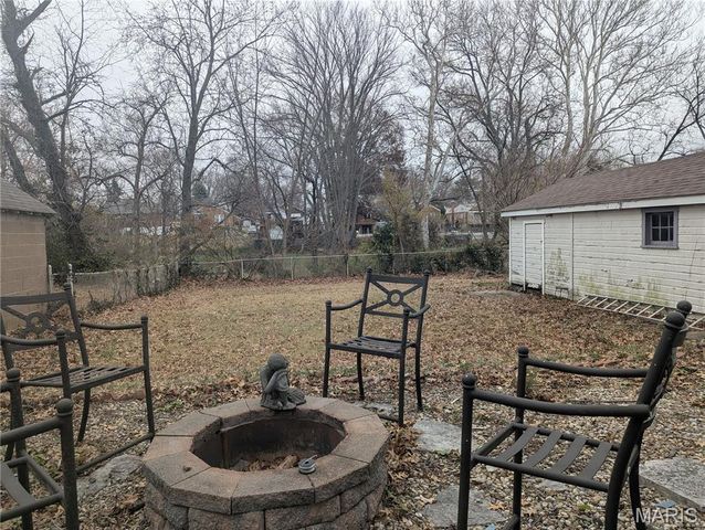 2366 Addie Avenue, St Louis, MO 63114