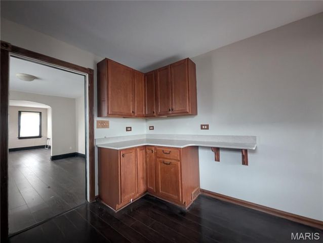 2366 Addie Avenue, St Louis, MO 63114