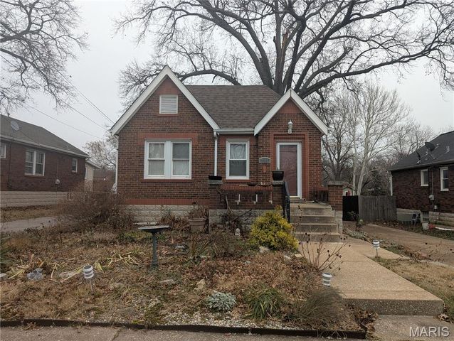 2366 Addie Avenue, St Louis, MO 63114