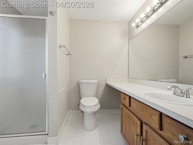 26700 Franklin Pointe Drive, Southfield, MI 48034