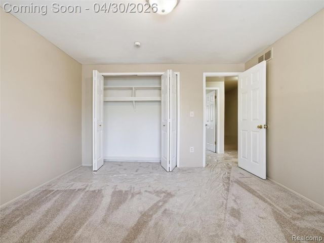 26700 Franklin Pointe Drive, Southfield, MI 48034