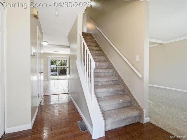 26700 Franklin Pointe Drive, Southfield, MI 48034
