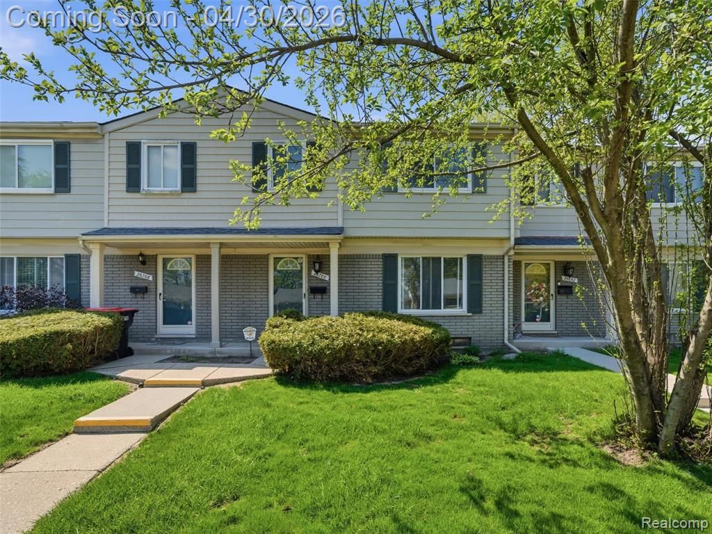 26700 Franklin Pointe Drive, Southfield, MI 48034