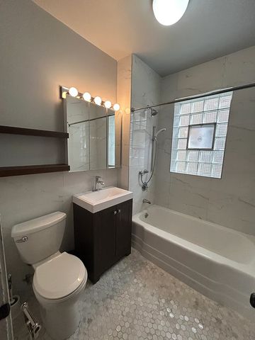 4839 N Kedvale Avenue 1, Chicago, IL 60630