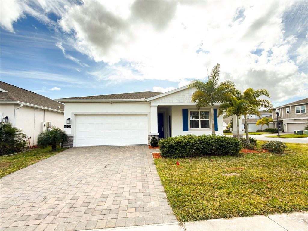 6300 CHIRPINE LANE, St Cloud, FL 34771