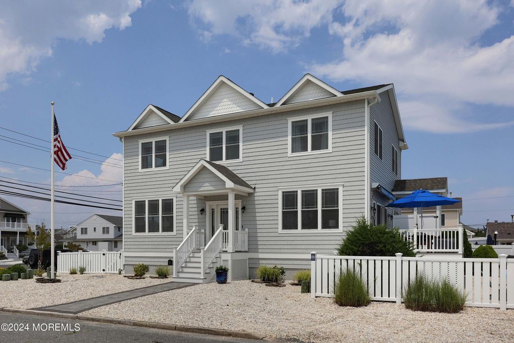 1607 Baltimore Avenue, Lavallette, NJ 08735