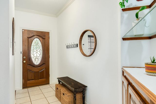 203 Washington Avenue, Clute, TX 77531