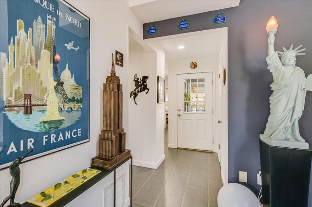 2001 Parker LN S 107, Austin, TX 78741