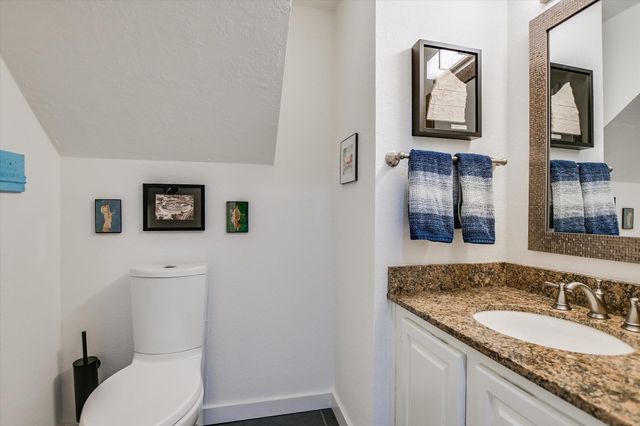 2001 Parker LN S 107, Austin, TX 78741