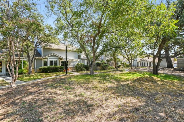 2001 Parker LN S 107, Austin, TX 78741